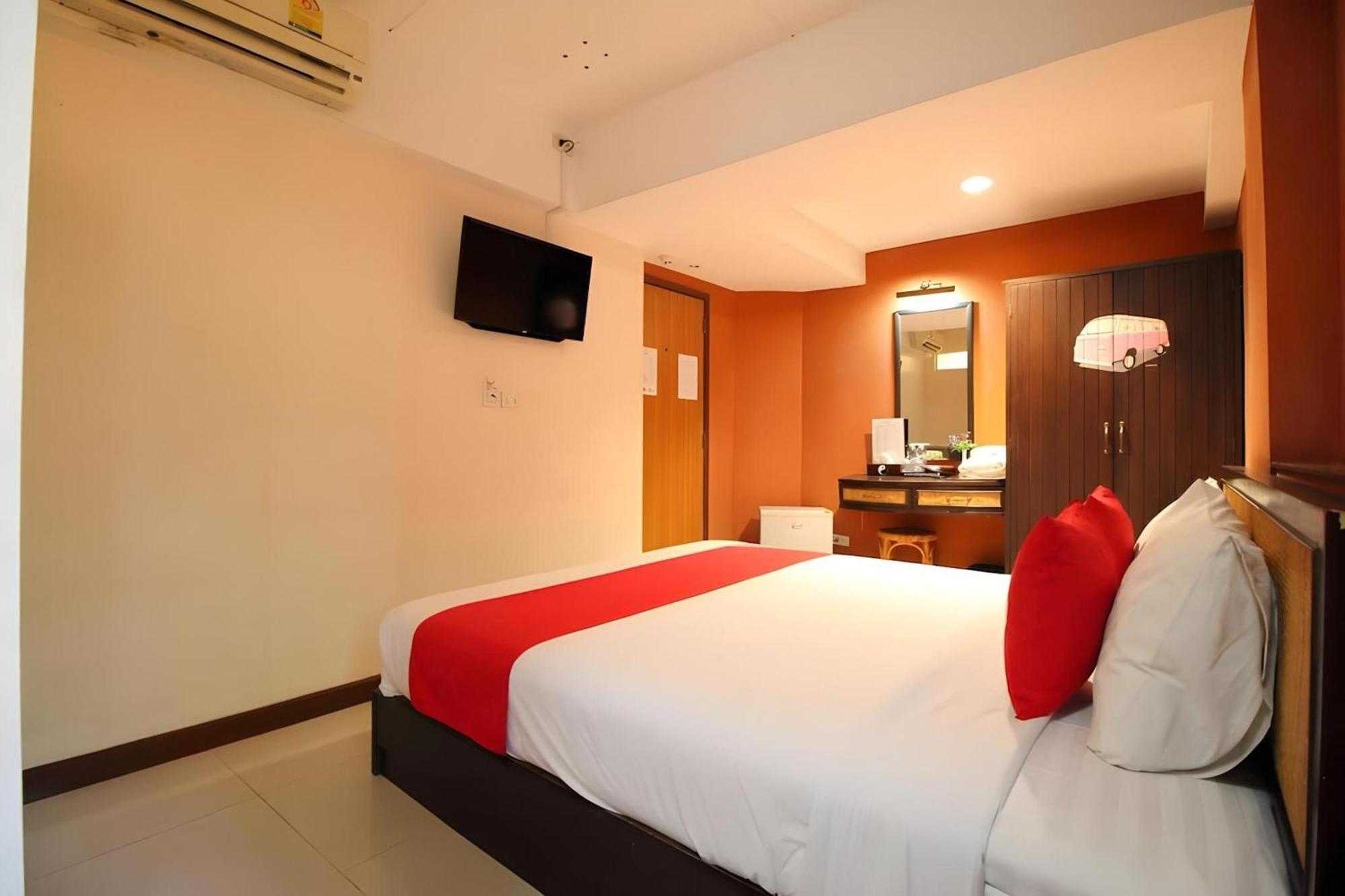 Pannee Lodge Khaosan - Sha Plus Бангкок Экстерьер фото