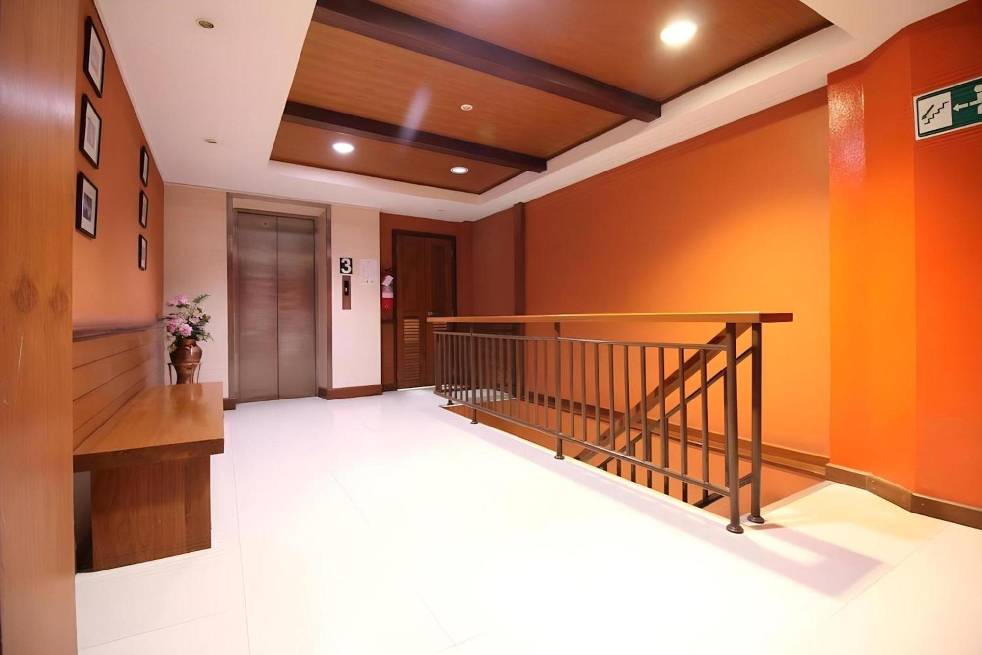 Pannee Lodge Khaosan - Sha Plus Бангкок Экстерьер фото
